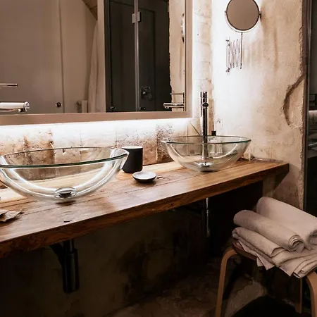 19.52 Bed & Breakfast *